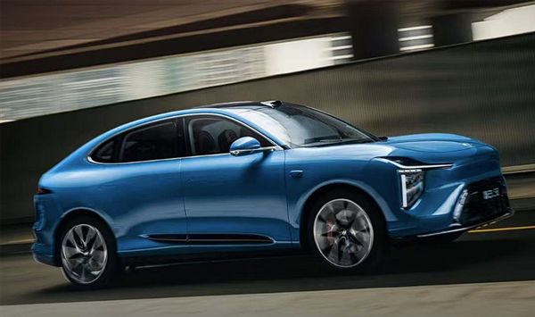 兴兴：用遥控追求极致速度；蔡浩宇AI游戏上架2719元｜极客早知道凯发k8入口Sam Altman：AI存在泡沫；宇树机器人夺金王(图3)